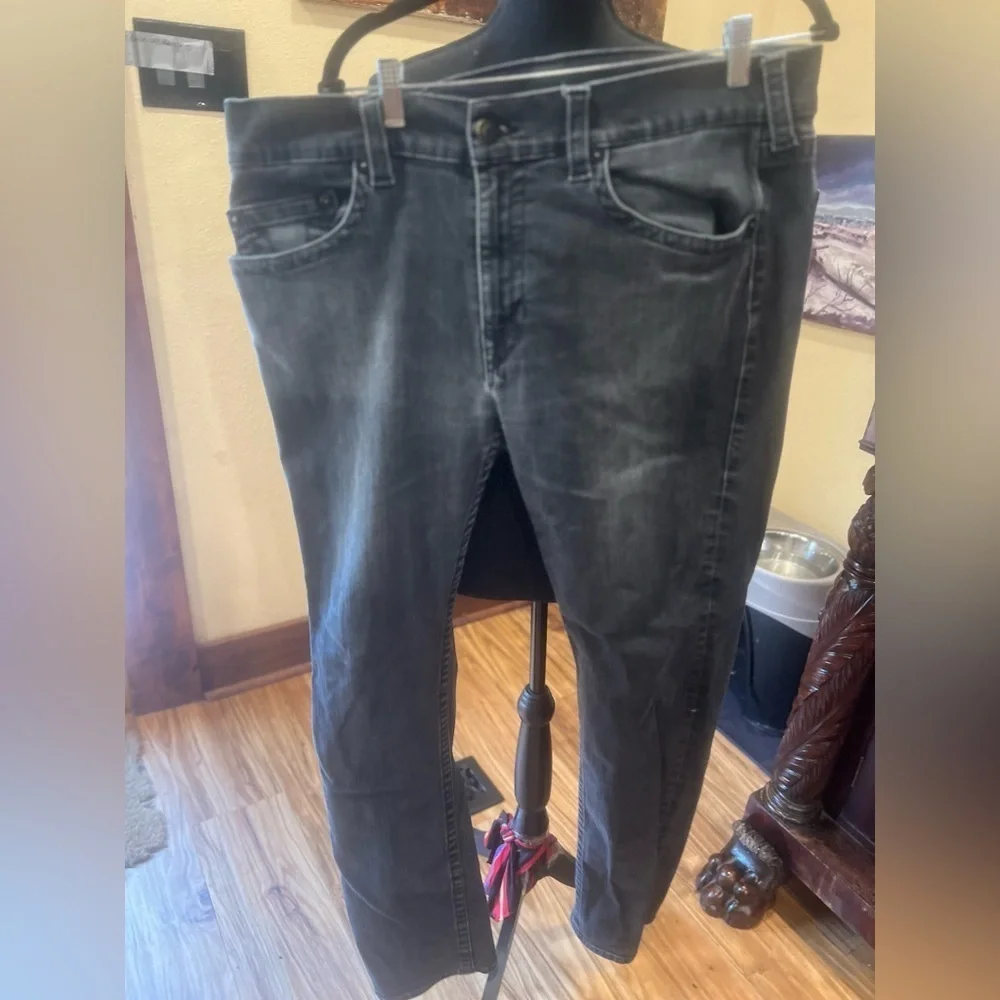 True Religion “Slim” jeans size 40 in GUC